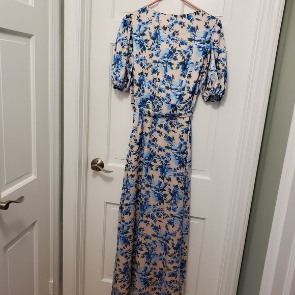 NWT Alexia Admor Blue Floral Satin Look & Feel Maxi Dress Size 10, Retail $245 - Picture 10 of 12